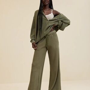 Aerie Women's Olive Green Ribbed Pants & Jumpsuit Set